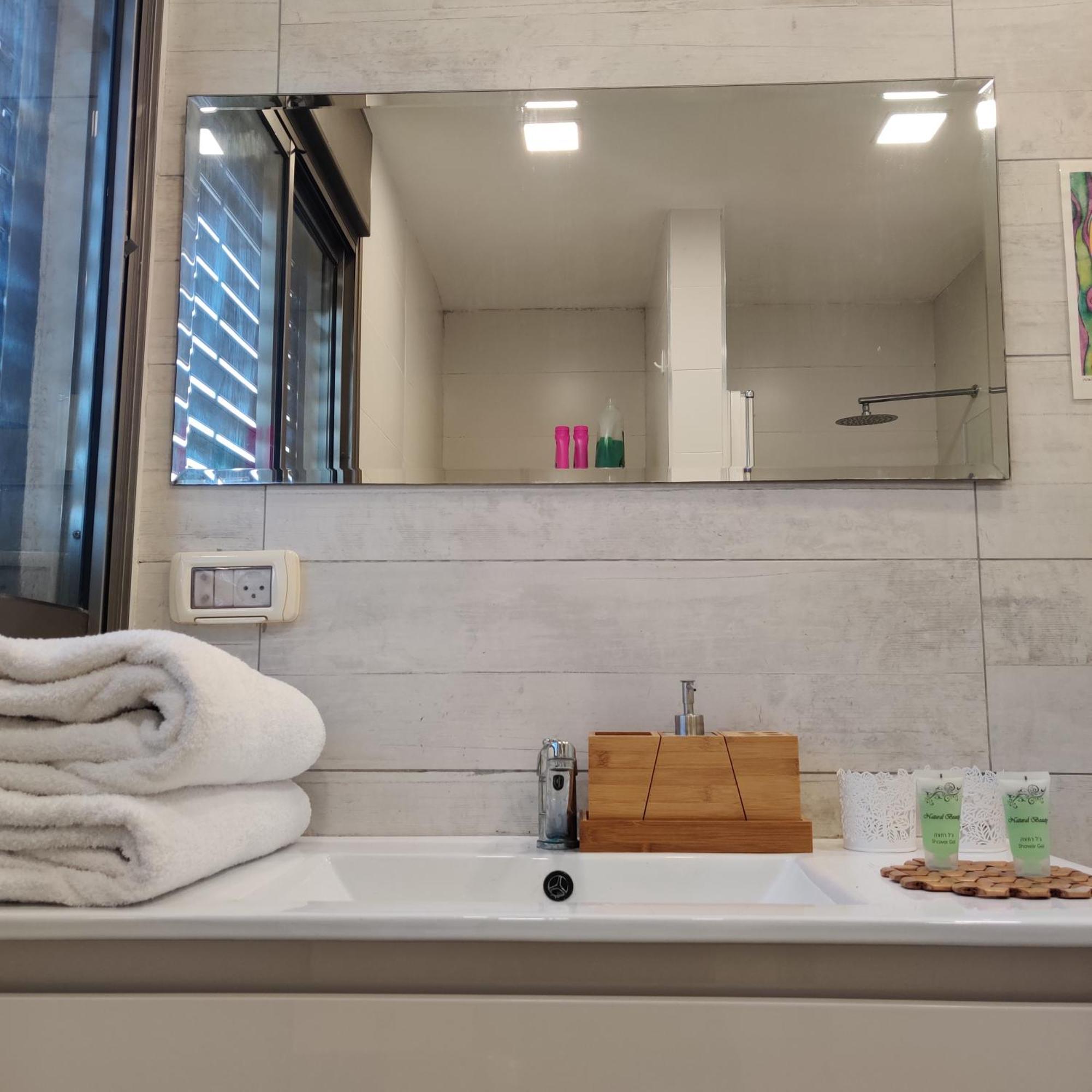 Urbanica Carmel- Apartments Haïfa Chambre photo